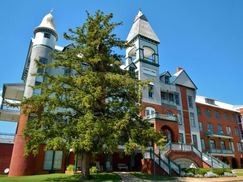 Andrew College